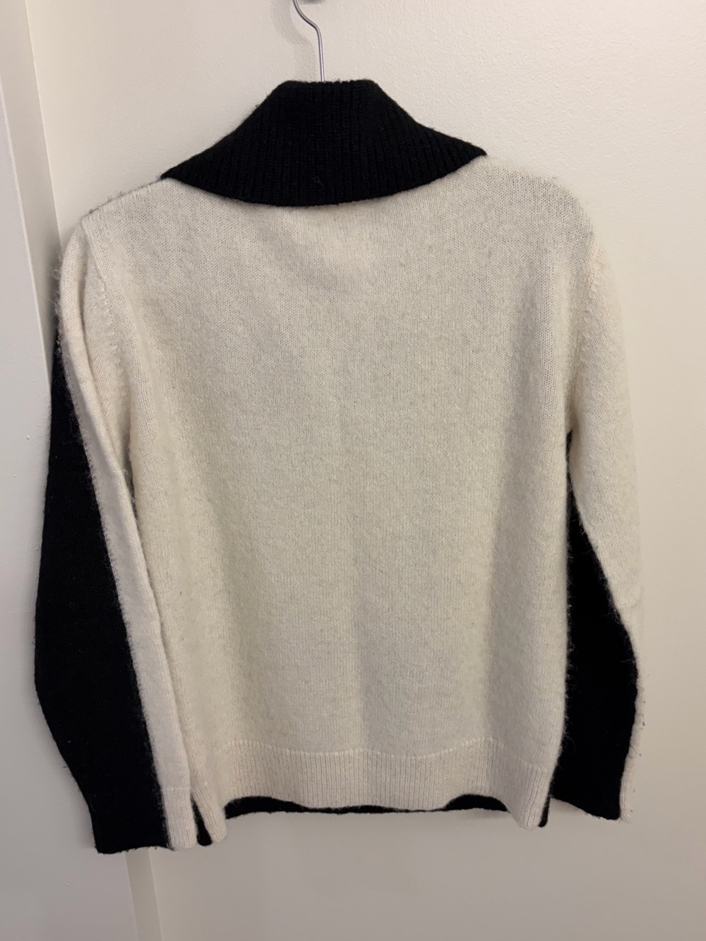 Ciao Lucia Cashmere Sweater - Picture 2 of 4